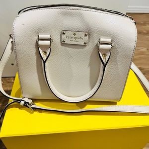 Kate spade medium crossbody bag